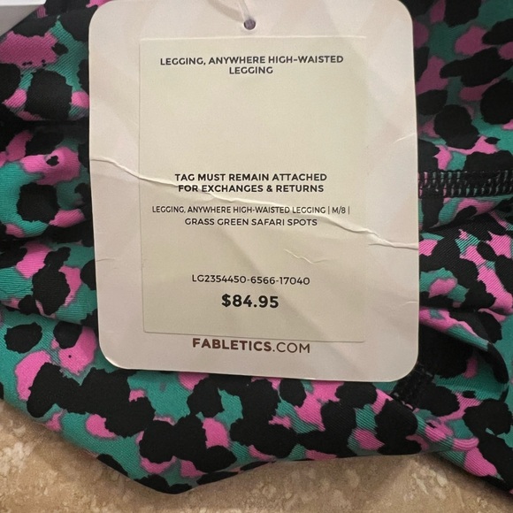 Pink leopard print leggings. NWT size medium - Picture 6 of 6